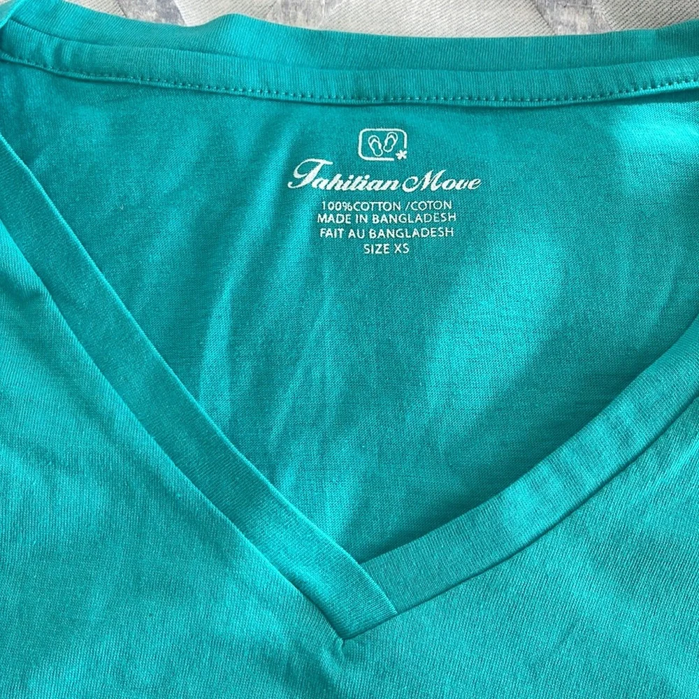 Turquoise blue new t-shirt from Tahiti - Picture 3 of 5